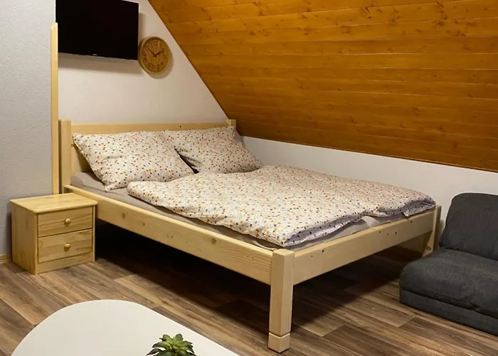 Roubenky U Zvonice Sobotín